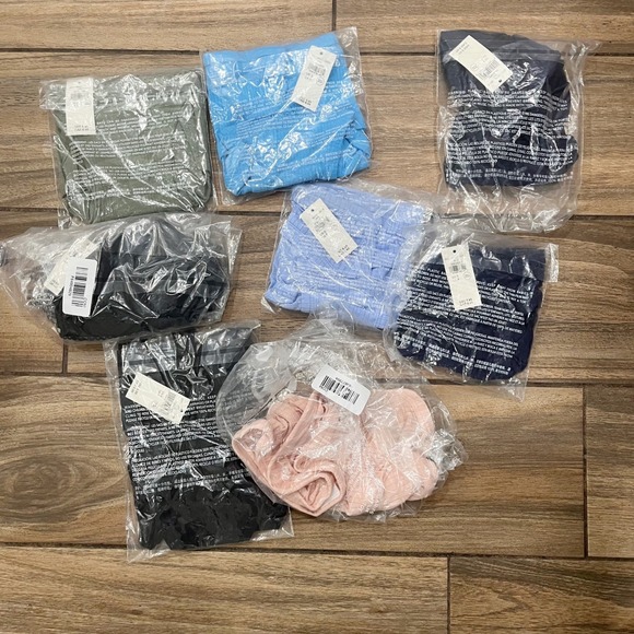 Aerie Women's 8 Bundle Pack Assorted Colors Size S - Picture 2 of 11